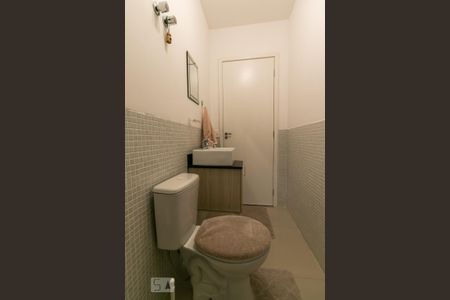 Casa à venda com 130m², 3 quartos e 3 vagasBanheiro 3