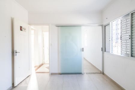 Casa à venda com 220m², 3 quartos e 3 vagasSuíte