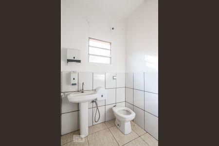 Casa à venda com 220m², 3 quartos e 3 vagasBanheiro da Suíte