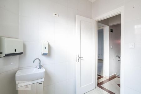 Casa à venda com 220m², 3 quartos e 3 vagasBanheiro