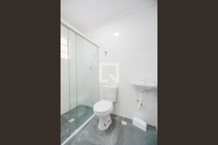 Banheiro da suíte 01 de casa para alugar com 2 quartos, 100m² em Vila Gomes Cardim, São Paulo