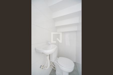 Lavabo de casa para alugar com 2 quartos, 100m² em Vila Gomes Cardim, São Paulo