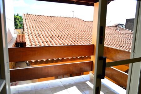 Casa à venda com 220m², 4 quartos e 3 vagasVaranda