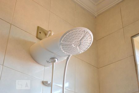 Casa à venda com 220m², 4 quartos e 3 vagasChuveiro