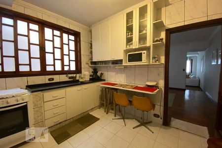 Casa à venda com 143m², 4 quartos e 3 vagasCozinha