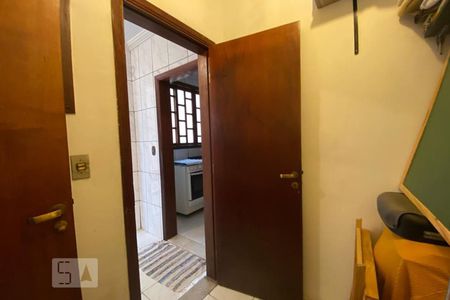 Casa à venda com 143m², 4 quartos e 3 vagasQuarto de Serviço