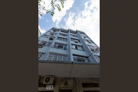 Apartamento à venda com 75m², 2 quartos e sem vagaFachada