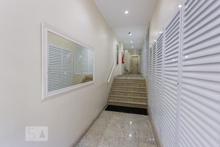 Apartamento à venda com 75m², 2 quartos e sem vagaHall de Entrada