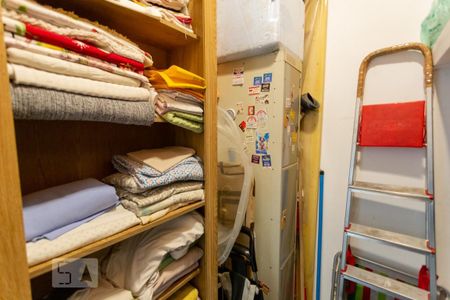 Apartamento à venda com 75m², 2 quartos e sem vagaQuarto de Serviço