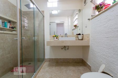 Apartamento à venda com 75m², 2 quartos e sem vagaBanheiro