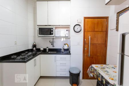 Apartamento à venda com 75m², 2 quartos e sem vagaCozinha