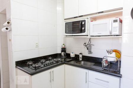 Apartamento à venda com 75m², 2 quartos e sem vagaCozinha