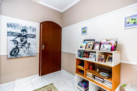 Casa à venda com 106m², 4 quartos e 2 vagasQuarto 3