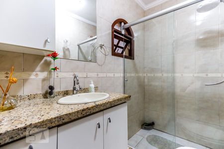 Casa à venda com 106m², 4 quartos e 2 vagasBanheiro da Suíte