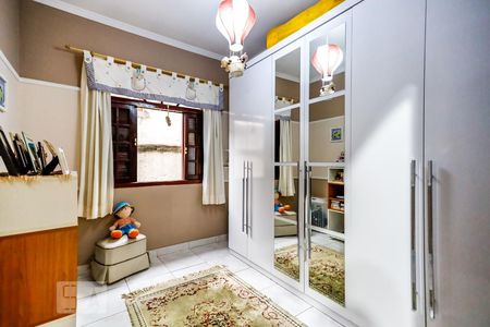 Casa à venda com 106m², 4 quartos e 2 vagasQuarto 3