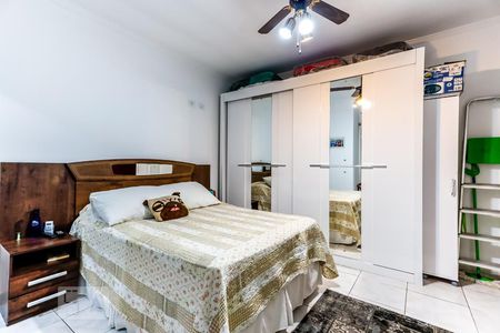 Casa à venda com 106m², 4 quartos e 2 vagasSuíte