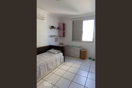 Apartamento à venda com 389m², 4 quartos e 4 vagasQuarto 2