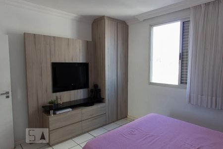 Apartamento à venda com 389m², 4 quartos e 4 vagasSuíte 2