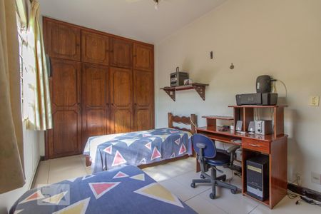 Casa à venda com 400m², 4 quartos e 3 vagas Casa à venda com 400m², 4 quartos e 3 vagasQuarto 2