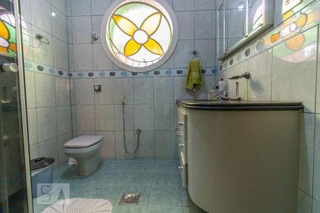 Casa à venda com 400m², 4 quartos e 3 vagas Casa à venda com 400m², 4 quartos e 3 vagasBanheiro Social