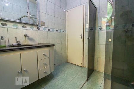 Casa à venda com 400m², 4 quartos e 3 vagas Casa à venda com 400m², 4 quartos e 3 vagasBanheiro Social