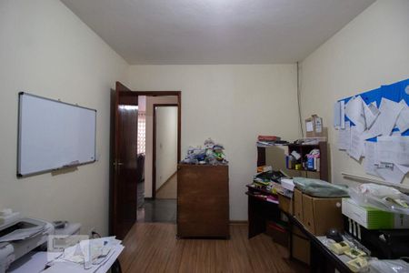 Casa à venda com 170m², 2 quartos e 2 vagas Casa à venda com 170m², 2 quartos e 2 vagasQuarto