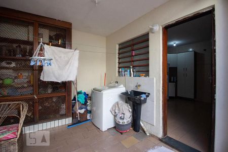 Casa à venda com 170m², 2 quartos e 2 vagas Casa à venda com 170m², 2 quartos e 2 vagasÁrea de Serviço