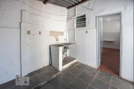 Casa à venda com 80m², 1 quarto e sem vagaÁrea de serviço