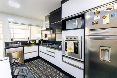 Apartamento à venda com 420m², 3 quartos e 2 vagas Apartamento à venda com 420m², 3 quartos e 2 vagasCozinha