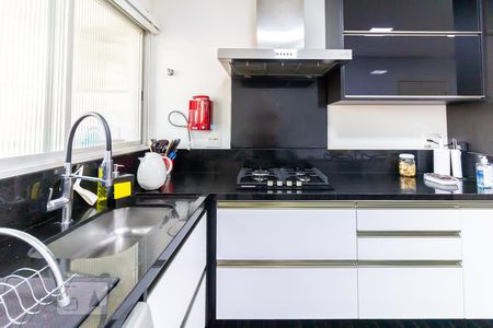 Apartamento à venda com 420m², 3 quartos e 2 vagas Apartamento à venda com 420m², 3 quartos e 2 vagasCozinha