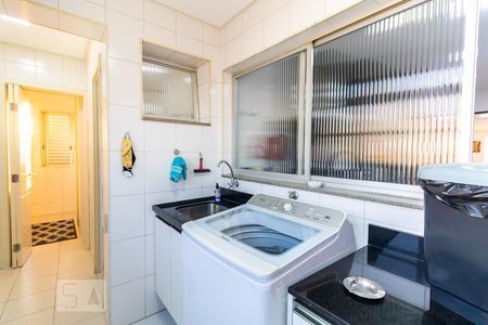 Apartamento à venda com 420m², 3 quartos e 2 vagas Apartamento à venda com 420m², 3 quartos e 2 vagasÁrea de Serviço