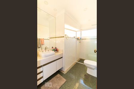 Apartamento à venda com 420m², 3 quartos e 2 vagas Apartamento à venda com 420m², 3 quartos e 2 vagasBanheiro