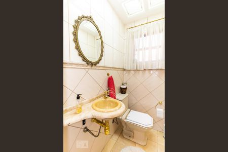 Apartamento à venda com 420m², 3 quartos e 2 vagas Apartamento à venda com 420m², 3 quartos e 2 vagasLavabo