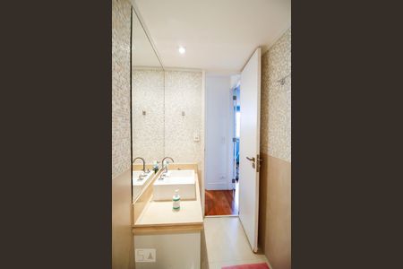 Apartamento à venda com 79m², 2 quartos e 2 vagas Apartamento à venda com 79m², 2 quartos e 2 vagasBanheiro Social