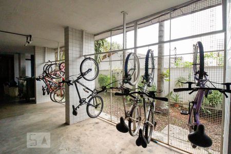 Apartamento à venda com 79m², 2 quartos e 2 vagas Apartamento à venda com 79m², 2 quartos e 2 vagasBicicletário