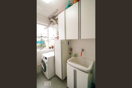 Apartamento à venda com 79m², 2 quartos e 2 vagas Apartamento à venda com 79m², 2 quartos e 2 vagasÁrea de Serviço