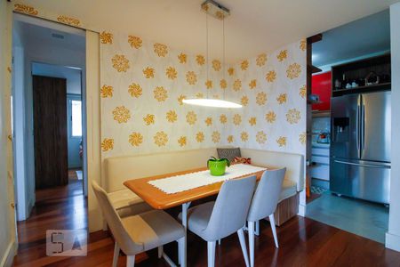 Apartamento à venda com 79m², 2 quartos e 2 vagas Apartamento à venda com 79m², 2 quartos e 2 vagasSala de Jantar