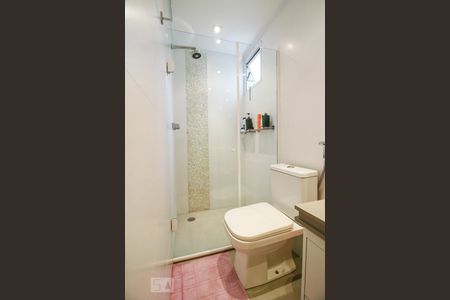 Apartamento à venda com 79m², 2 quartos e 2 vagas Apartamento à venda com 79m², 2 quartos e 2 vagasBanheiro da Suíte