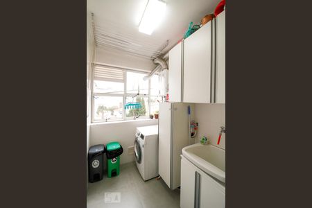 Apartamento à venda com 79m², 2 quartos e 2 vagas Apartamento à venda com 79m², 2 quartos e 2 vagasÁrea de Serviço