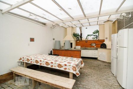 Apartamento à venda com 79m², 2 quartos e 2 vagas Apartamento à venda com 79m², 2 quartos e 2 vagasChurrasqueira