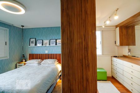 Apartamento à venda com 79m², 2 quartos e 2 vagas Apartamento à venda com 79m², 2 quartos e 2 vagasSuíte