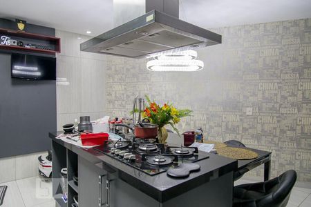 Casa à venda com 13984m², 3 quartos e 2 vagas Casa à venda com 13984m², 3 quartos e 2 vagasCozinha