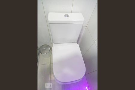 Casa à venda com 13984m², 3 quartos e 2 vagas Casa à venda com 13984m², 3 quartos e 2 vagasBanheiro Social