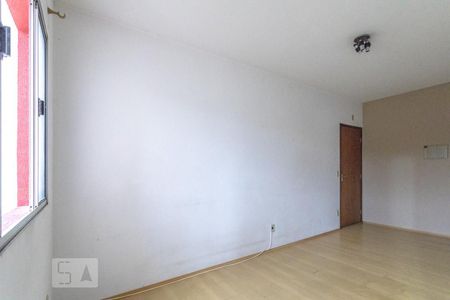 Sala  de apartamento para alugar com 2 quartos, 60m² em Vila Mogilar, Mogi das Cruzes