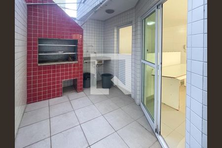 Apartamento à venda com 214m², 4 quartos e 4 vagas Apartamento à venda com 214m², 4 quartos e 4 vagasÁrea comum - Churrasqueira
