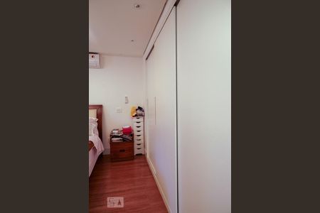 Apartamento à venda com 240m², 4 quartos e 2 vagasSuíte 1