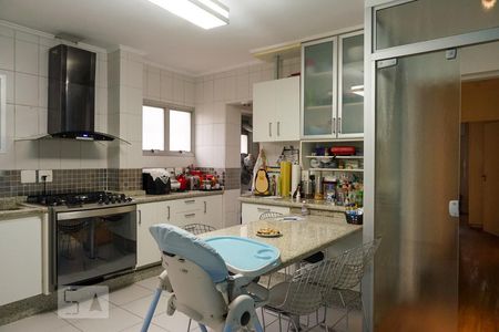 Apartamento à venda com 240m², 4 quartos e 2 vagasCozinha