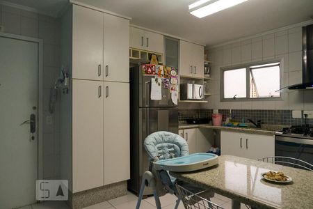 Apartamento à venda com 240m², 4 quartos e 2 vagasCozinha