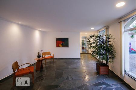 Apartamento à venda com 240m², 4 quartos e 2 vagasHall