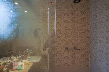 Apartamento à venda com 240m², 4 quartos e 2 vagasBanheiro da Suíte 1